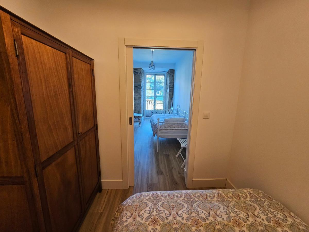 Apartamentos En El Centro - Plaza De Amboage - Wifi Ferrol Ngoại thất bức ảnh