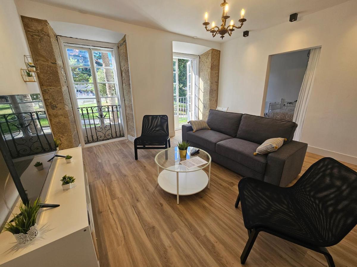 Apartamentos En El Centro - Plaza De Amboage - Wifi Ferrol Ngoại thất bức ảnh