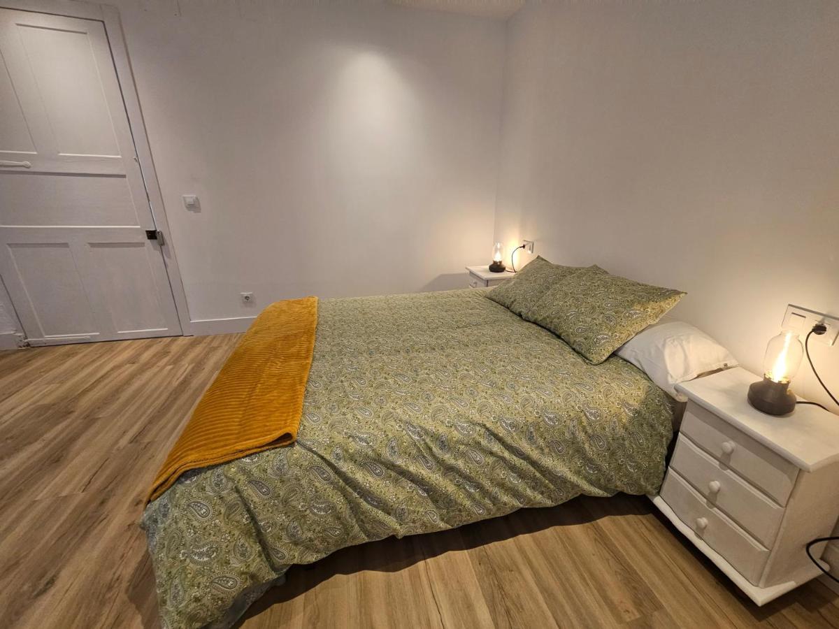 Apartamentos En El Centro - Plaza De Amboage - Wifi Ferrol Ngoại thất bức ảnh