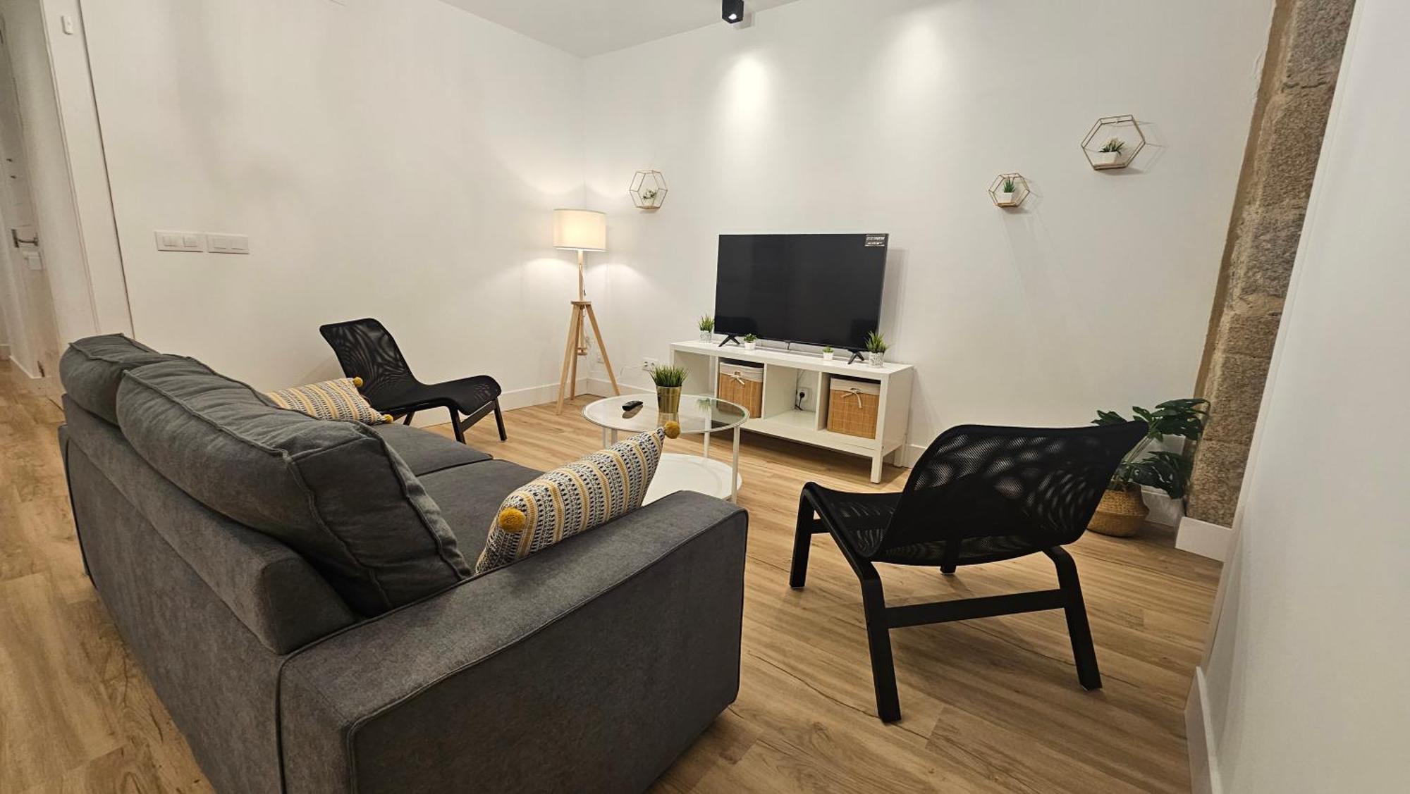 Apartamentos En El Centro - Plaza De Amboage - Wifi Ferrol Ngoại thất bức ảnh