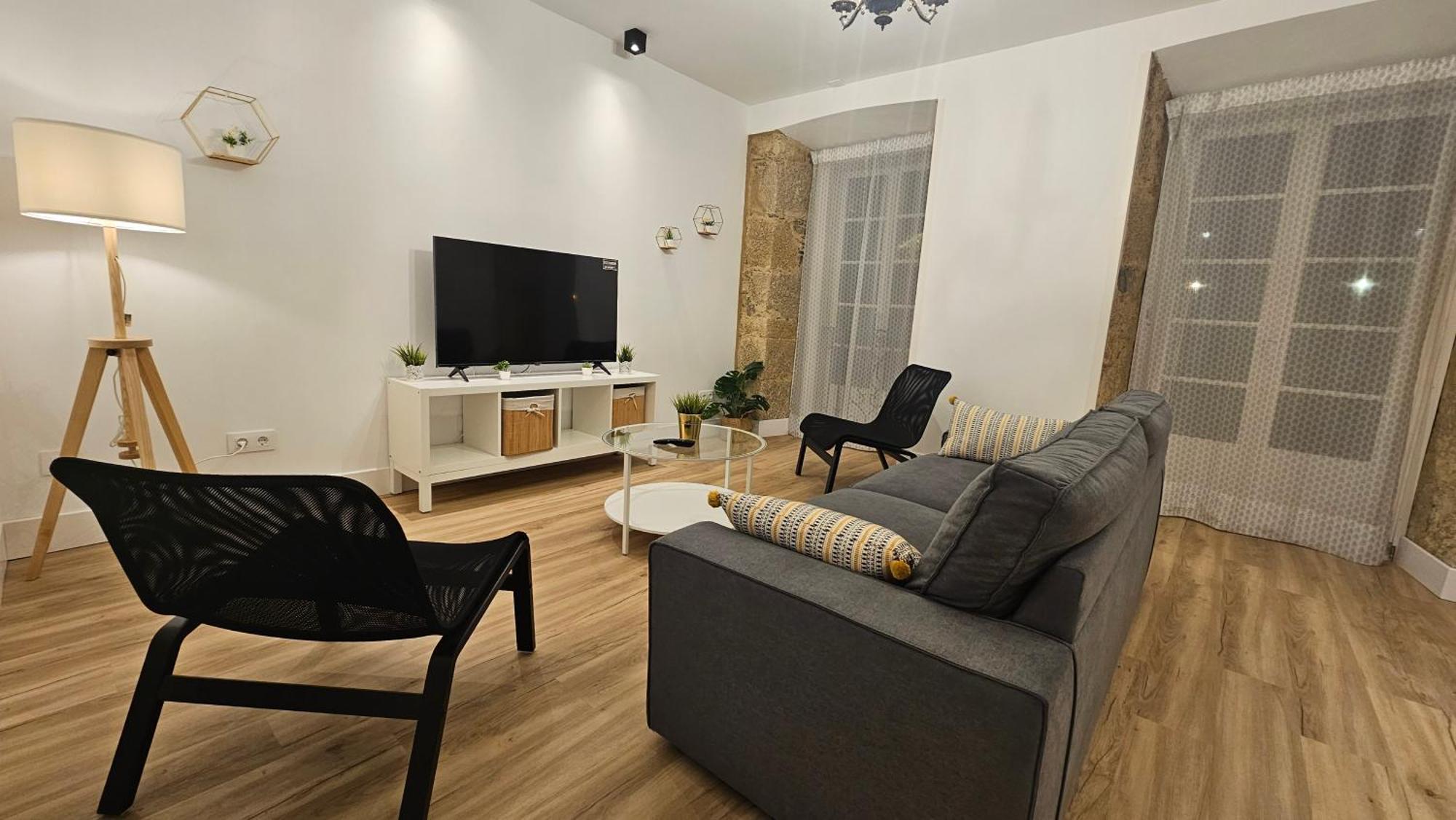 Apartamentos En El Centro - Plaza De Amboage - Wifi Ferrol Ngoại thất bức ảnh