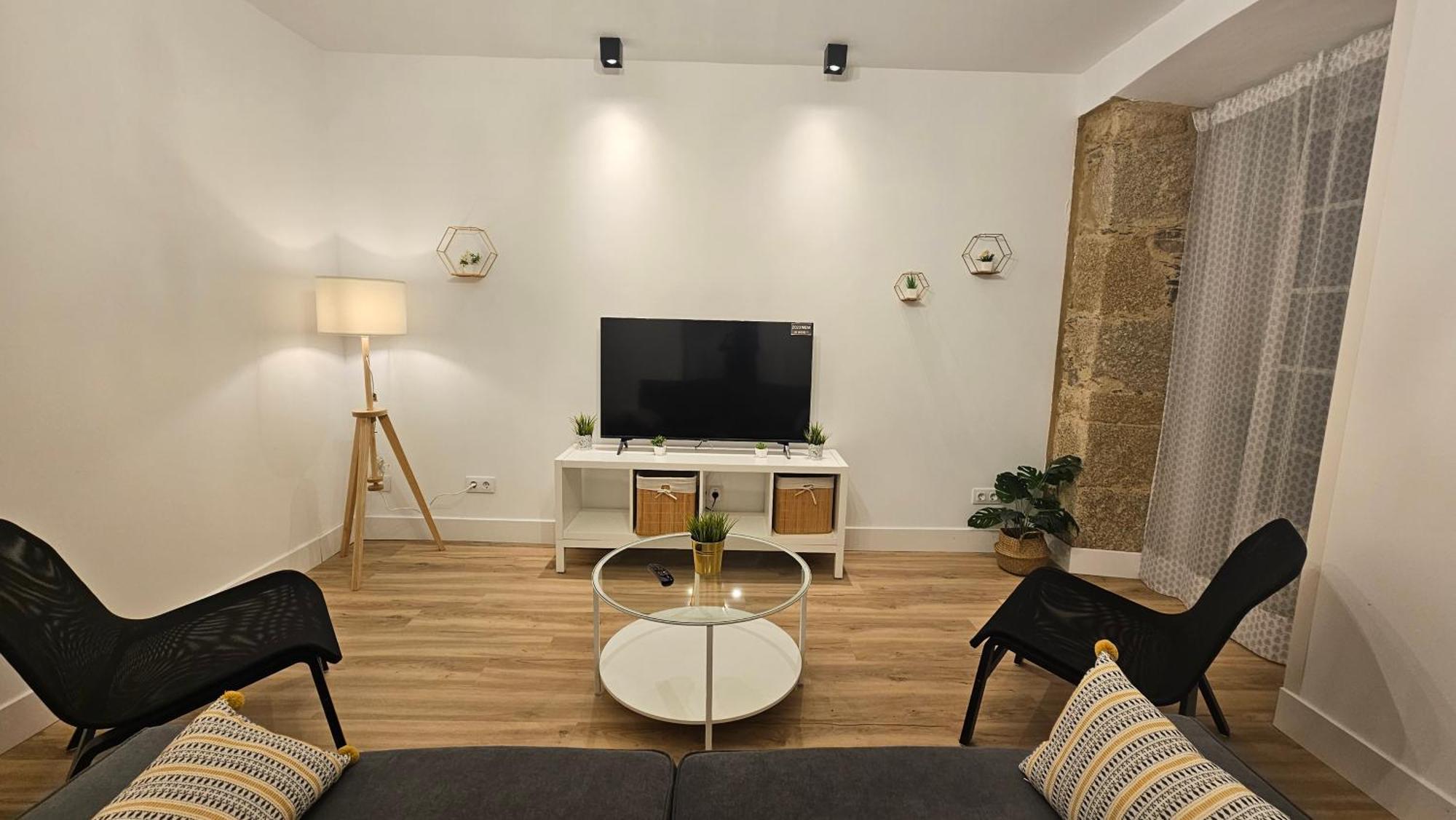 Apartamentos En El Centro - Plaza De Amboage - Wifi Ferrol Ngoại thất bức ảnh
