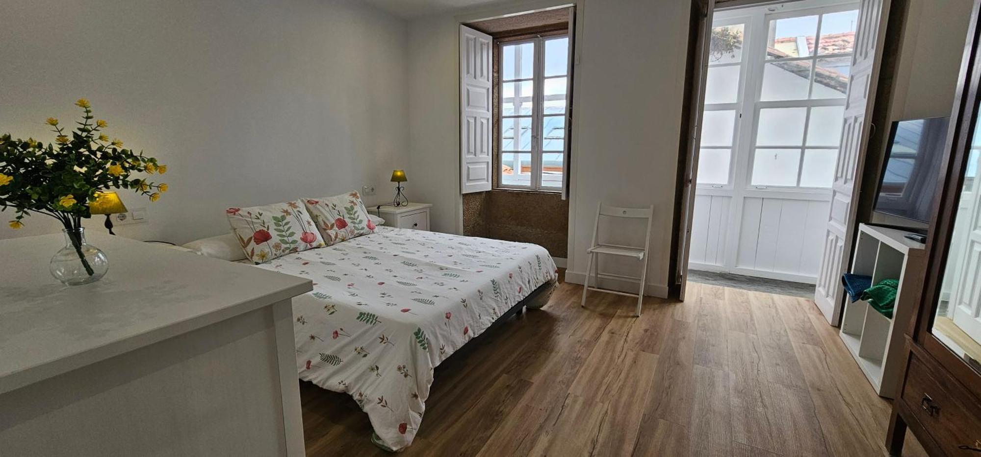 Apartamentos En El Centro - Plaza De Amboage - Wifi Ferrol Ngoại thất bức ảnh