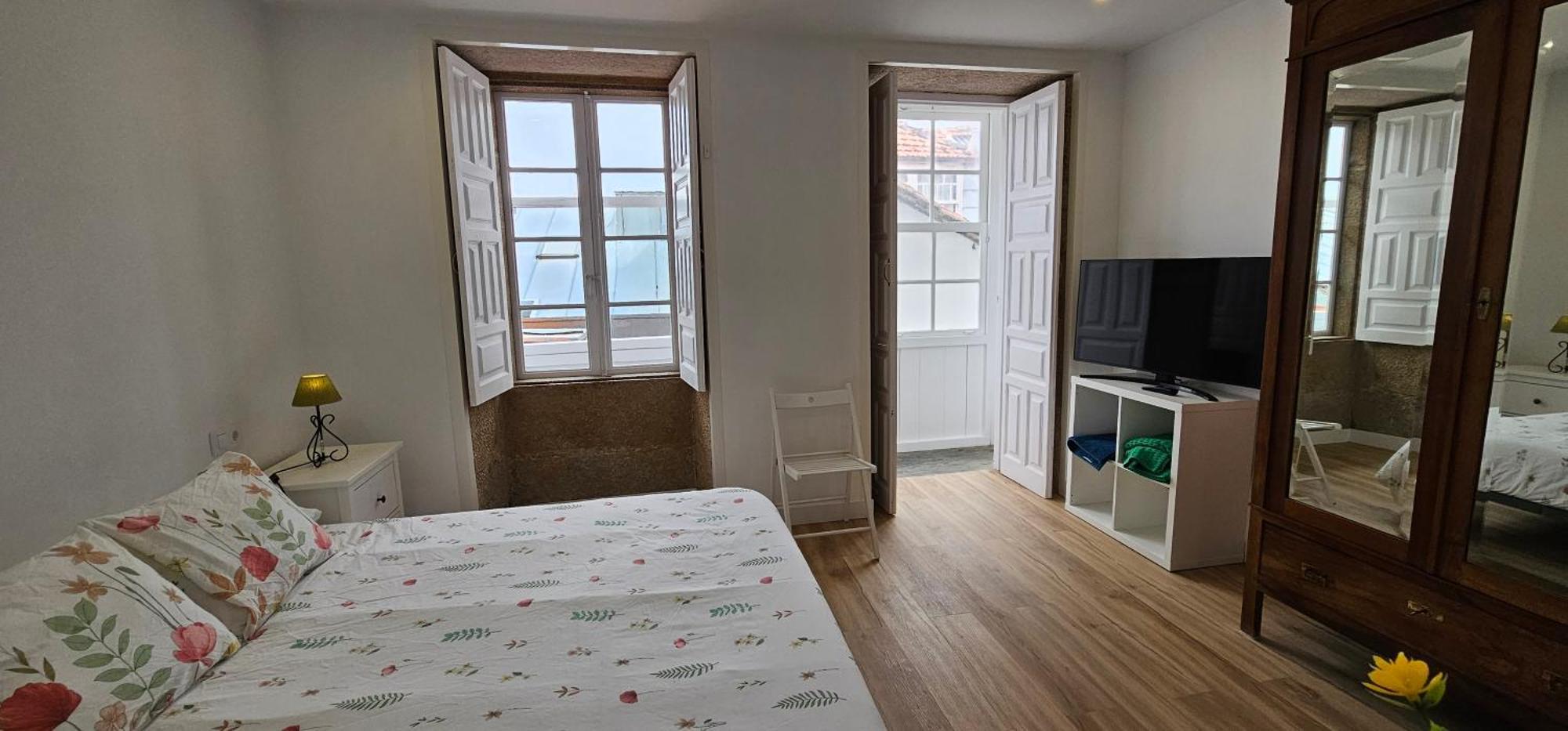 Apartamentos En El Centro - Plaza De Amboage - Wifi Ferrol Ngoại thất bức ảnh