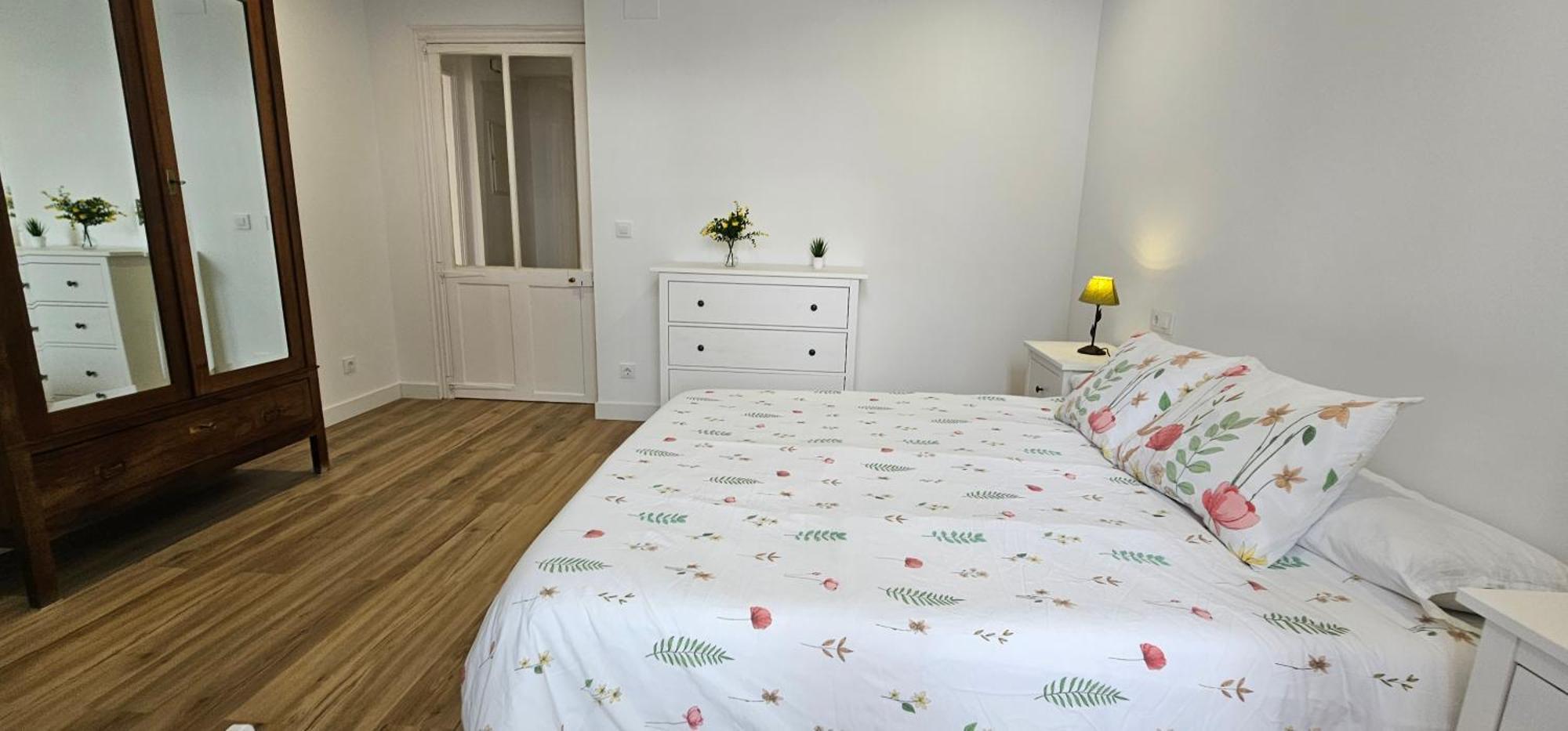 Apartamentos En El Centro - Plaza De Amboage - Wifi Ferrol Ngoại thất bức ảnh