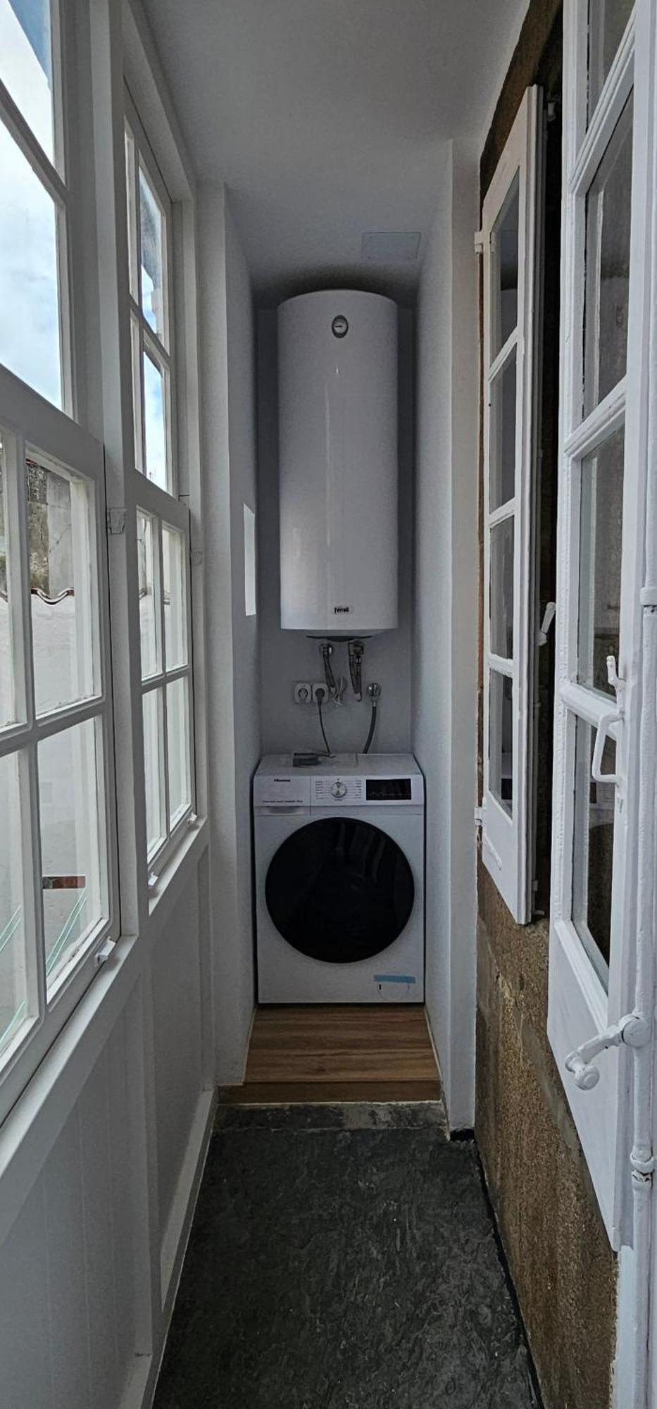Apartamentos En El Centro - Plaza De Amboage - Wifi Ferrol Ngoại thất bức ảnh